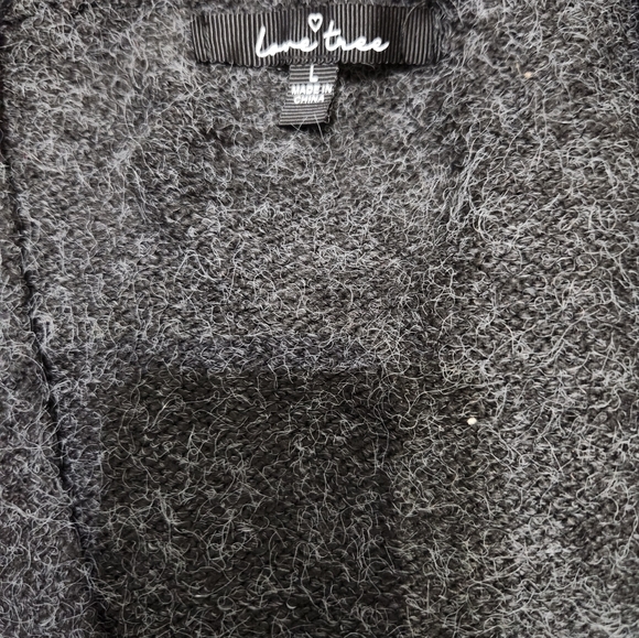Love tree Size L Charcoal Gray dropped should cropped sweater - Picture 6 of 6